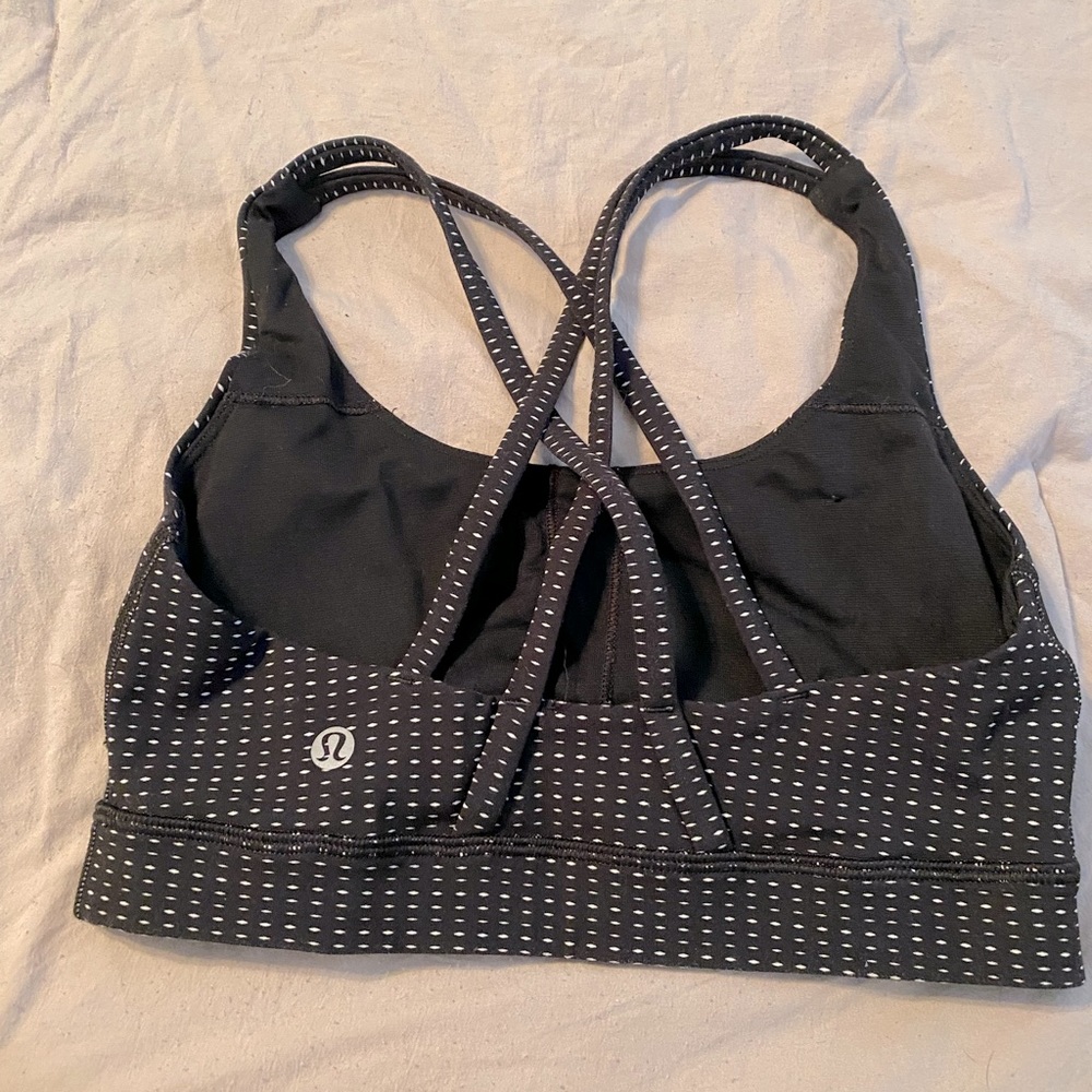 Lululemon EUC energy bra size 4 black and white